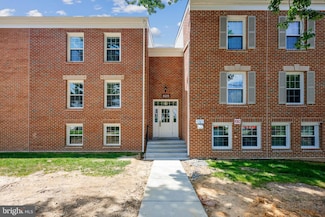 828 Quince Orchard Blvd Unit 828-10, Gaithersburg, MD 20878