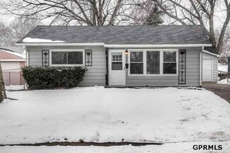 3022 S 38th St, Omaha, NE 68105