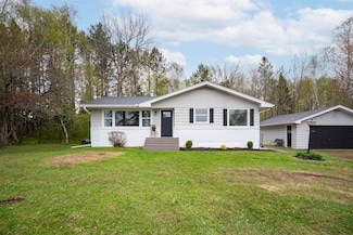 5891 Morris Thomas Rd, Hermantown, MN 55810