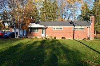 2900 Cumberland Dr, Springfield, OH 45506