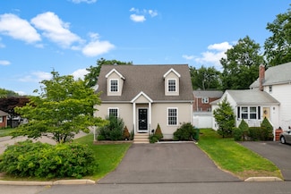 46 Dewey St, Middletown, CT 06457