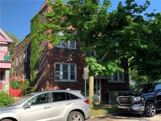 1331 W 65th St, Cleveland, OH 44102