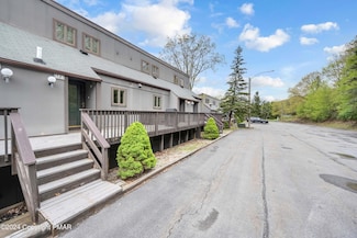 173 Upper Village Way, Tannersville, PA 18372
