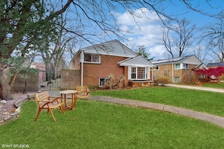 9238 Forestview Rd, Evanston, IL 60203