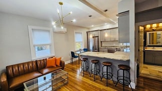 132 North St Unit 4, Salem, MA 01970