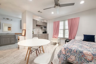 9411 Live Point, San Antonio, TX 78250