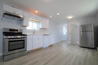 52 Shawmut St, Revere, MA 02151
