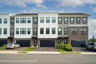 14 Kelly Way, Tinton Falls, NJ 07724