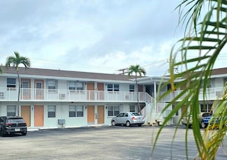810 Lake Shore Dr Unit 29, West Palm Beach, FL 33403