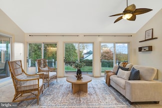 1332 Carpers Farm Way, Vienna, VA 22182