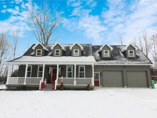 233 Nature Nook Ln, Saint Albans, VT 05478