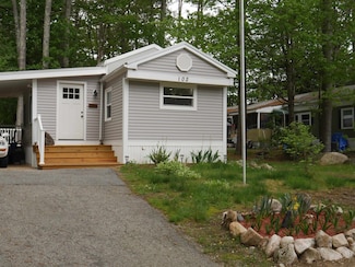 102 Boxwood Ln, Raymond, NH 03077