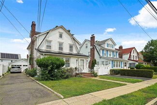 109 Leverich St, Hempstead, NY 11550