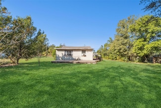 40542 W 3rd Ave, Umatilla, FL 32784