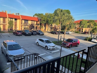 5975 Forest Hill Blvd Unit 202, West Palm Beach, FL 33415
