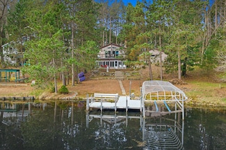 1074 E Queens Way, Nekoosa, WI 54457
