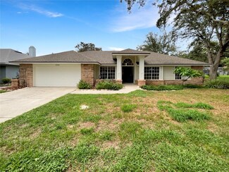 1242 Red Dandy Dr, Orlando, FL 32818