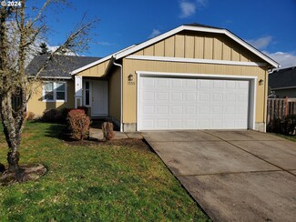 1555 S 57th Place, Springfield, OR 97478