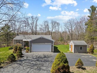 141 Oak Hill Rd, Averill Park, NY 12018