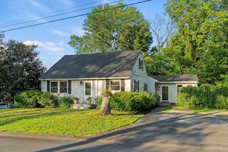 38 Heald St, Manchester, NH 03102
