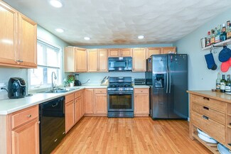 86 W 6th St Unit 88, Lowell, MA 01850