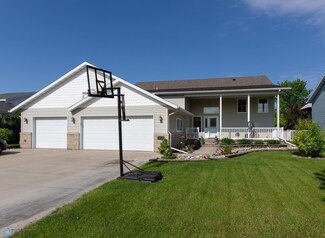 3547 Polk St S, Fargo, ND 58104