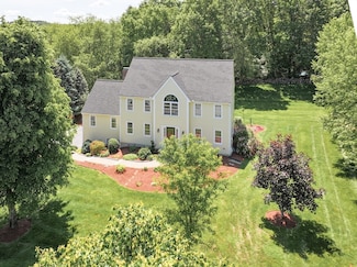 2 David Henry Gardner Ln, Southborough, MA 01772