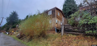 LT 8 BL 16 Legal Address Only, Tenakee Springs, AK 99841