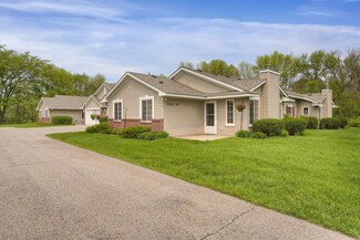 25520 Park Ln, Excelsior, MN 55331
