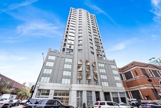600 N Dearborn St Unit 907, Chicago, IL 60654