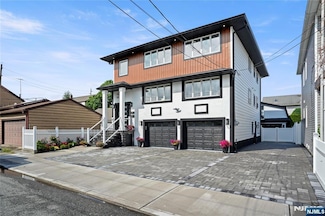 243 Hayward Place, Wallington, NJ 07057