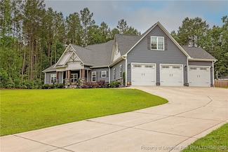 3015 Morning Dew Ln, Fayetteville, NC 28306