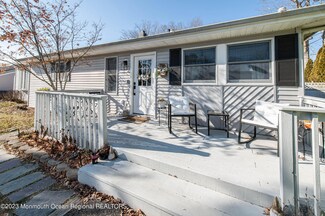 116 Lighthouse Dr, Manahawkin, NJ 08050