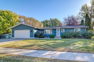 3714 17th St S, Fargo, ND 58104