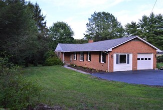 6105 N Fork Rd, Elliston, VA 24087