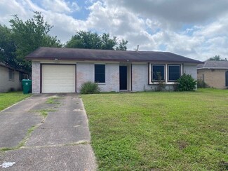 12815 Segrest Dr, Houston, TX 77047