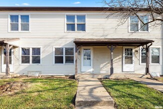 1028 Florence Ave Unit 3, Pekin, IL 61554