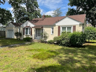 21 Wilson St, Seekonk, MA 02771