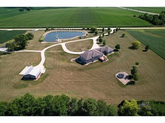 201 E Gresham Rd, Waterloo, IA 50703