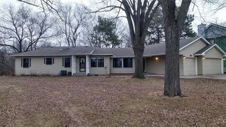 2115 E Old Shakopee Rd, Bloomington, MN 55425