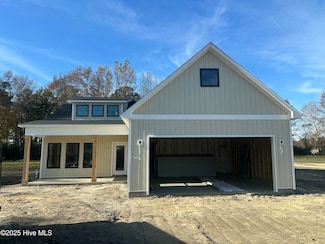 1606 N Carolina 41, Elizabethtown, NC 28337