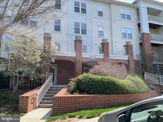 2931 Deer Hollow Way Unit 106, Fairfax, VA 22031
