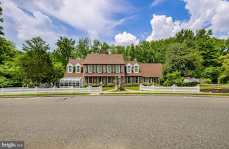 720 Maegus Dr, West Deptford, NJ 08096