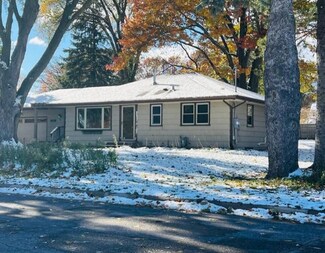 3091 Wheeler St N, Saint Paul, MN 55113