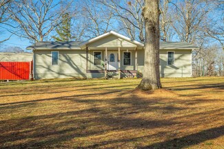 588 N Bluff Cir, Monteagle, TN 37356