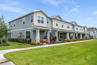 627 Dogfish Ln, Debary, FL 32713