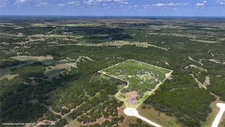 397 Donnie Dr, Lampasas, TX 76550