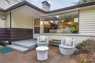 1920 N 198th St, Shoreline, WA 98133