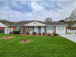 204 Carper Ln, Barboursville, WV 25504