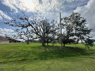 643 Lone Star Trail, Angleton, TX 77515